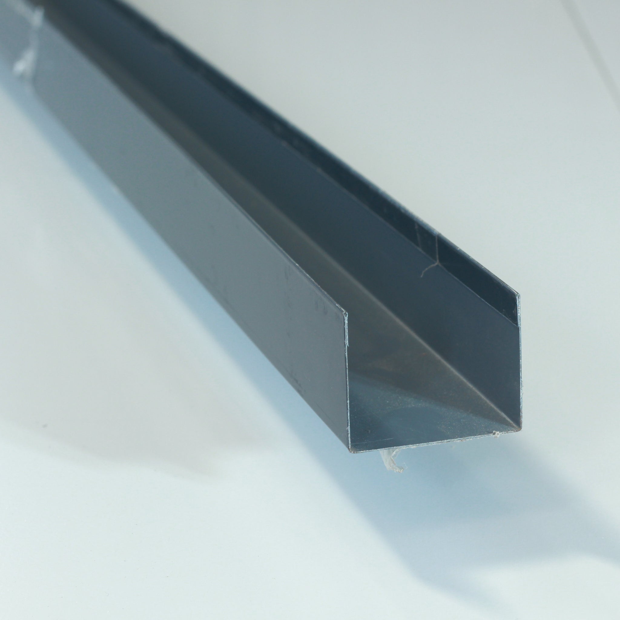 PERFIL U - (ISOPANEL - ISOWALL - ISOFRIG)