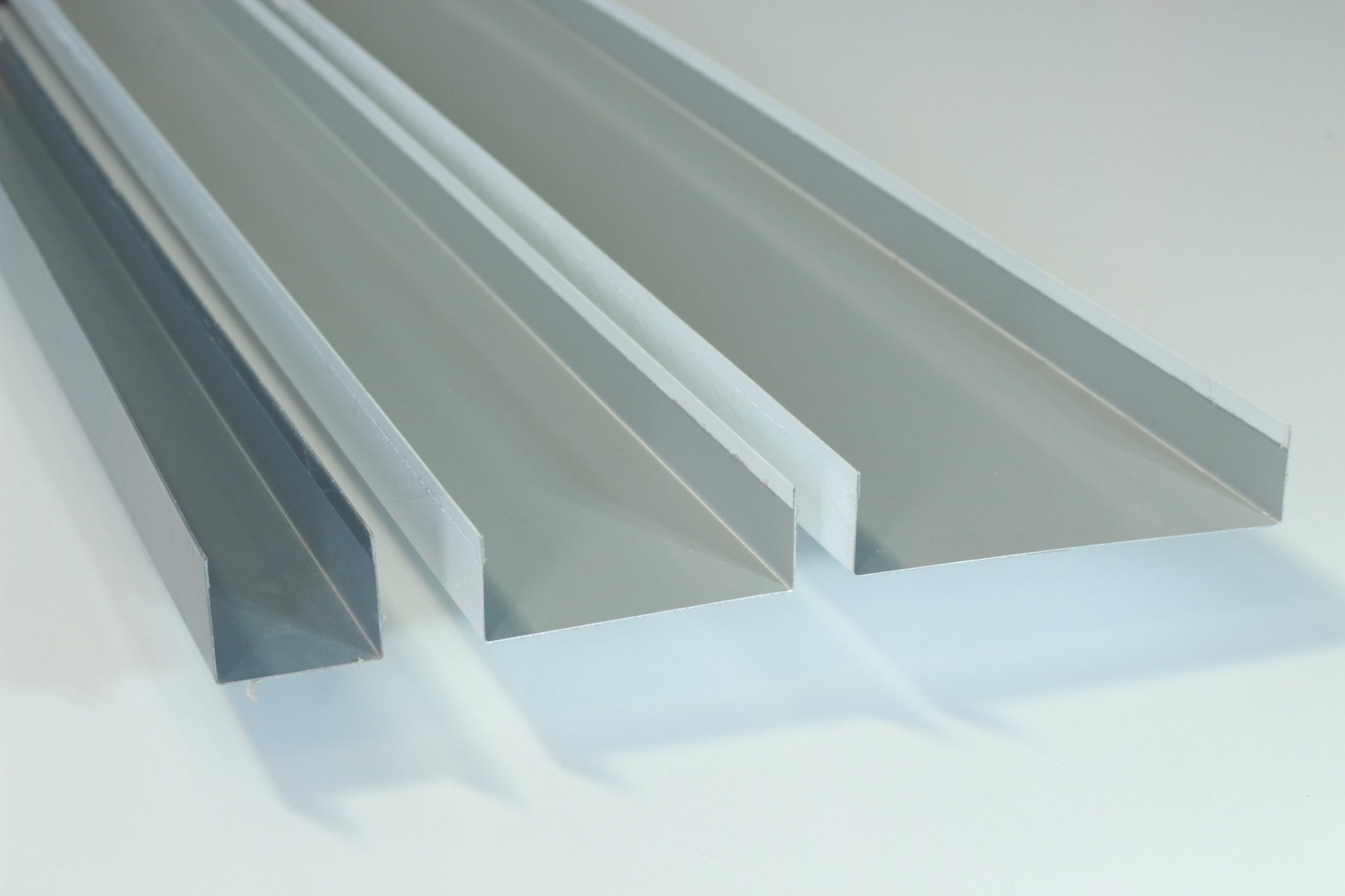 PERFIL U - (ISOPANEL - ISOWALL - ISOFRIG)