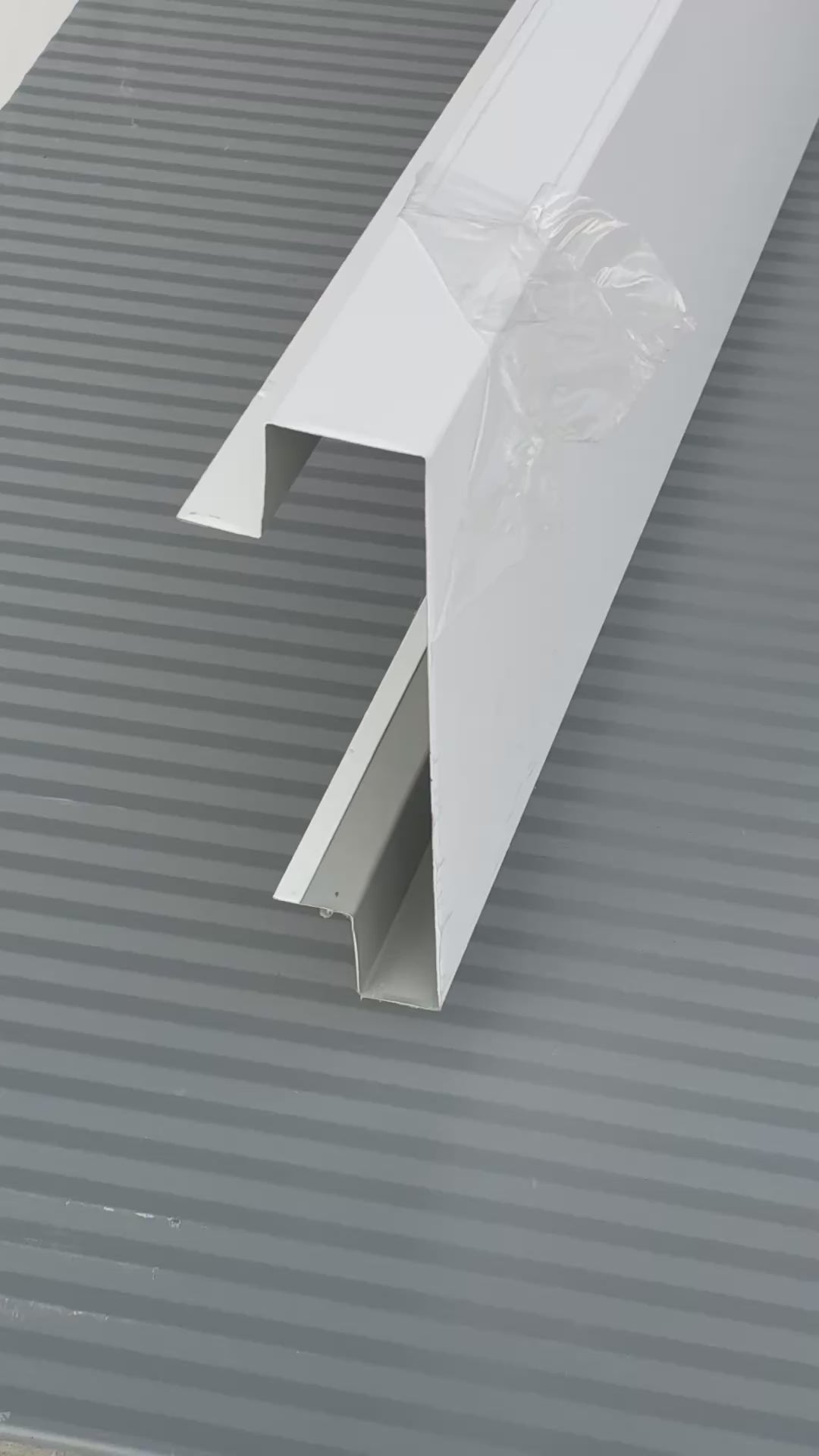 Gotero Lateral y Superior para ISODEC (EPS & PIR)