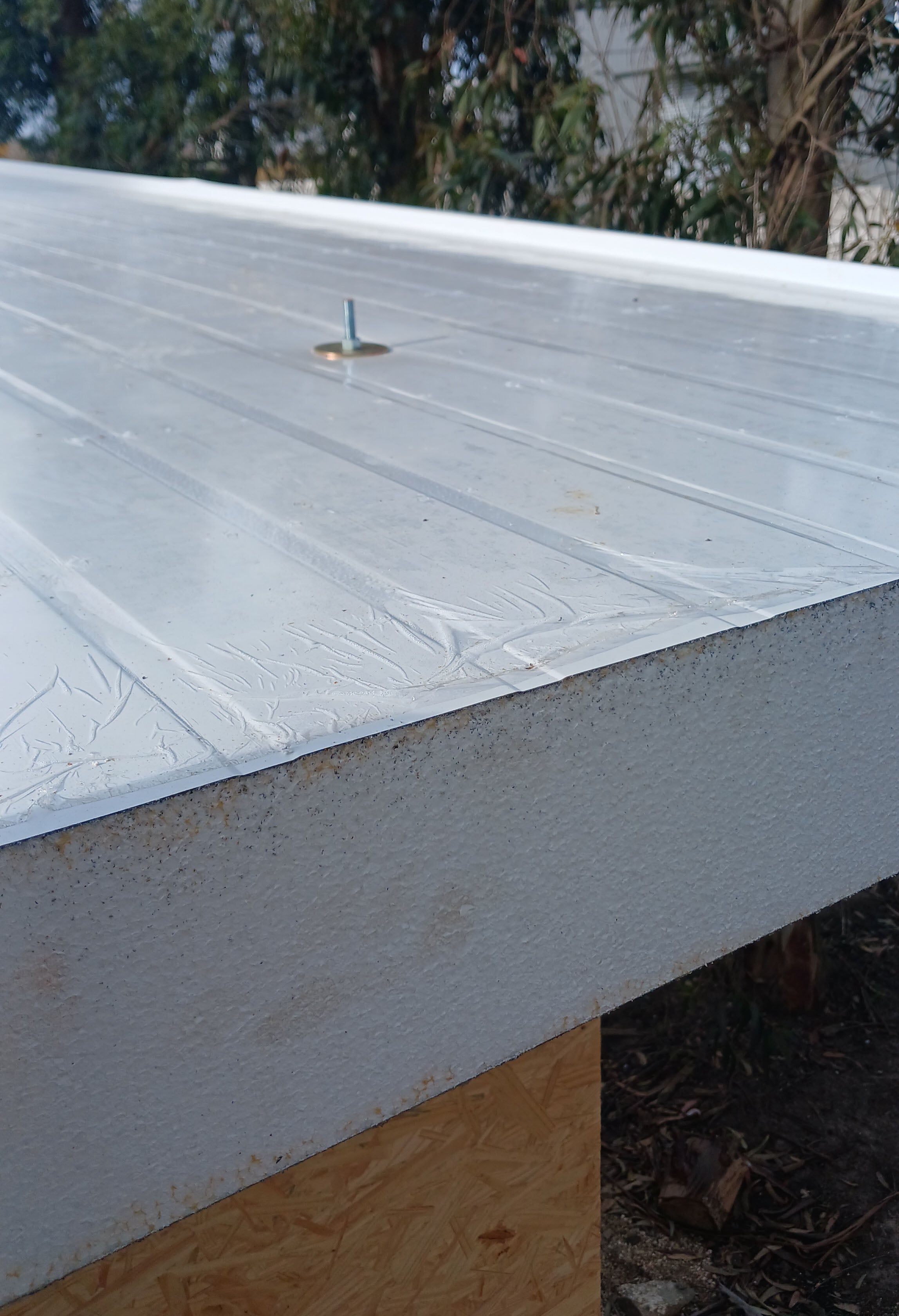 ISODEC EPS (Techos y Cubiertas) / 100 - 150 - 200 - 250 mm.